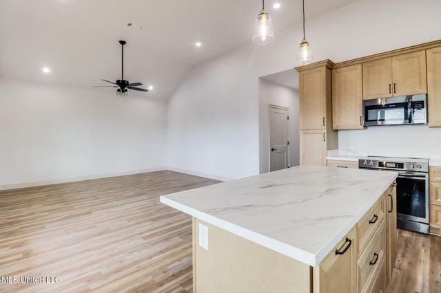 4022 Ceylon Street, Bay Saint Louis, MS 39520