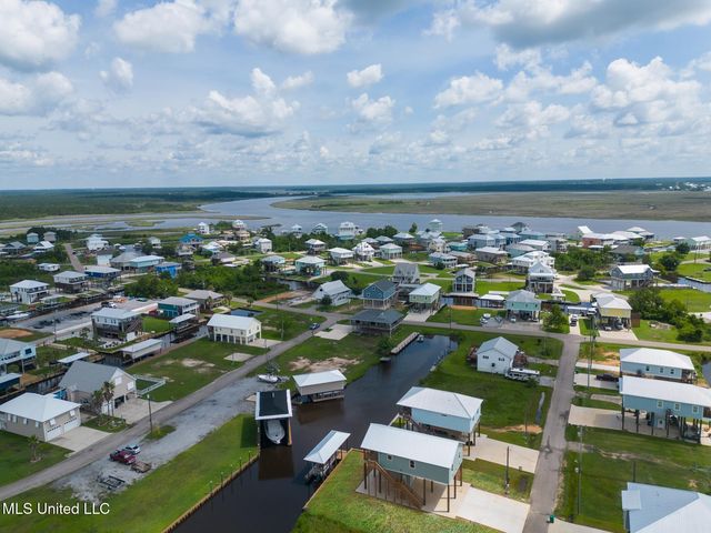 4022 Ceylon Street, Bay Saint Louis, MS 39520