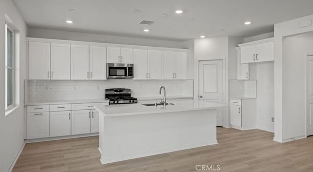 19065 Laurelhurst Avenue, Riverside, CA 92508