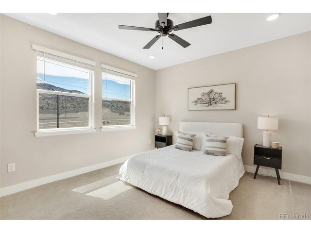 2220 S Mcintyre St, Lakewood, CO 80228