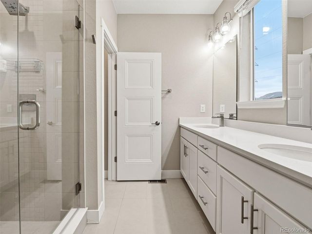 2220 S Mcintyre St, Lakewood, CO 80228