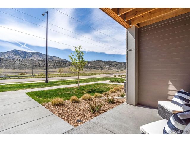 2220 S Mcintyre St, Lakewood, CO 80228