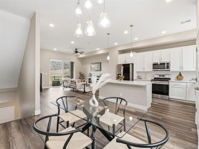 2220 S Mcintyre St, Lakewood, CO 80228