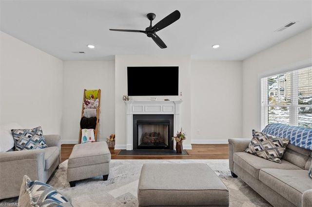 179 Ryder Court, Winston-salem, NC 27107