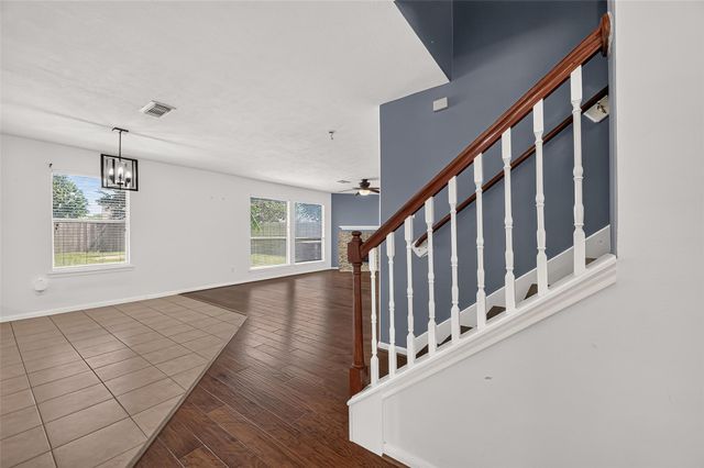 25346 Barmby Drive, Tomball, TX 77375
