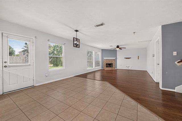 25346 Barmby Drive, Tomball, TX 77375