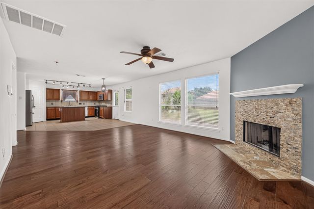 25346 Barmby Drive, Tomball, TX 77375