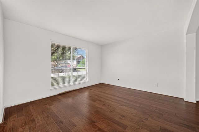25346 Barmby Drive, Tomball, TX 77375
