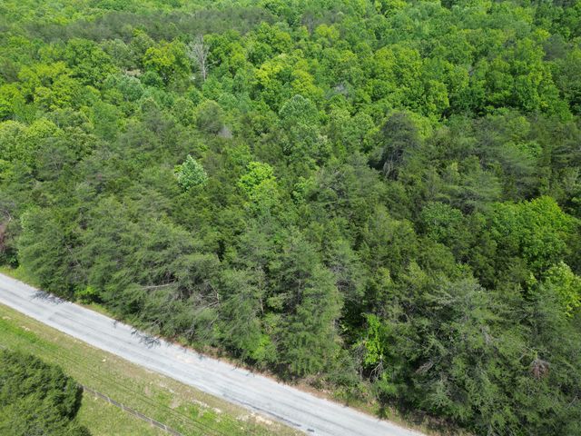 828 McCord Hollow Rd, Hohenwald, TN 38462