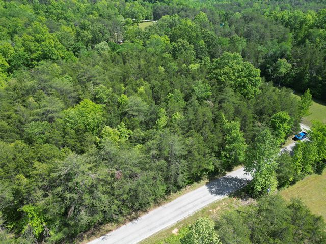828 McCord Hollow Rd, Hohenwald, TN 38462