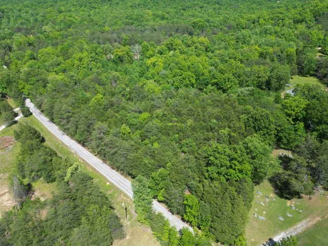 828 McCord Hollow Rd, Hohenwald, TN 38462
