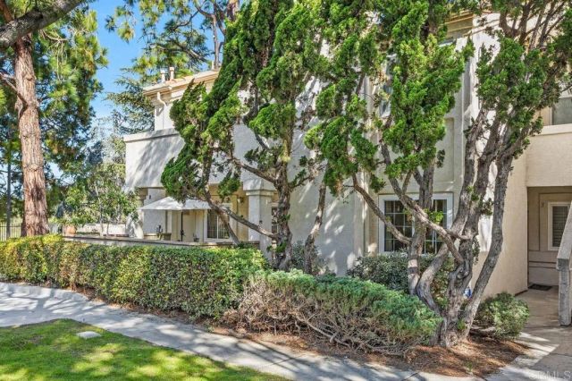 1050 La Tortuga Drive 5, Vista, CA 92081