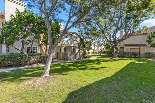 1050 La Tortuga Drive 5, Vista, CA 92081