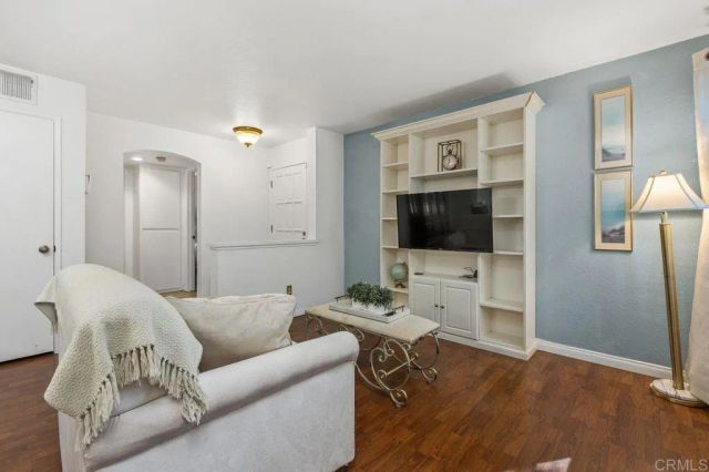 1050 La Tortuga Drive 5, Vista, CA 92081