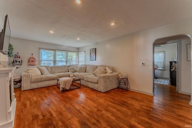 614 E South A Street, Gas City, IN 46933