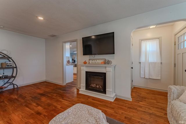 614 E South A Street, Gas City, IN 46933