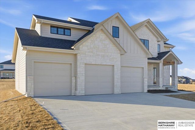 5714 N 196th Street, Elkhorn, NE 68022