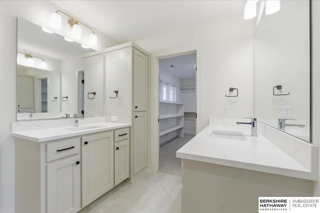 5714 N 196th Street, Elkhorn, NE 68022