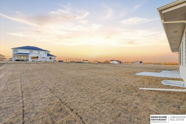 5714 N 196th Street, Elkhorn, NE 68022