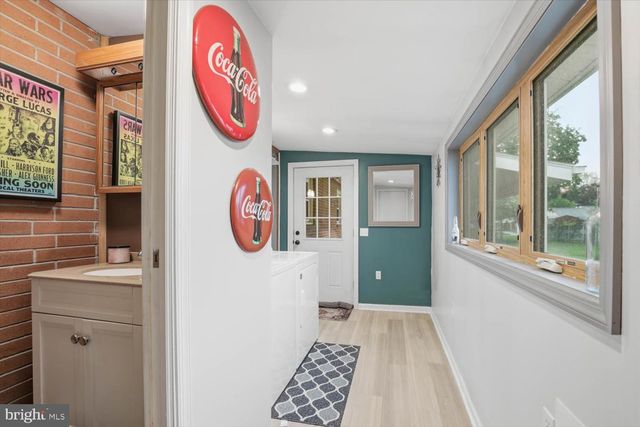 6271 JEANETTE DR, East Petersburg, PA 17520