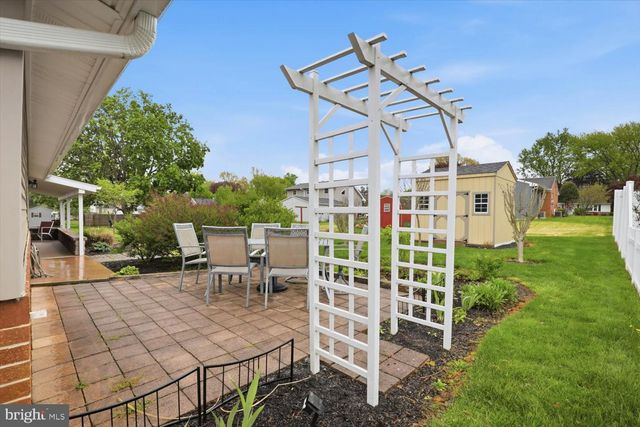 6271 JEANETTE DR, East Petersburg, PA 17520