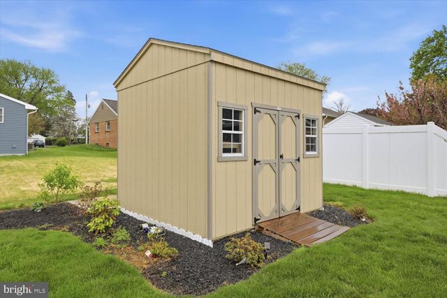 6271 JEANETTE DR, East Petersburg, PA 17520
