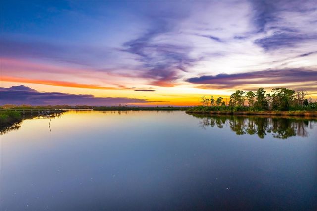 1044 RIVERSIDE RIDGE ROAD, Tarpon Springs, FL 34688