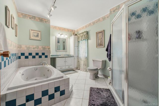 17 Dock, Milton, NY 12547