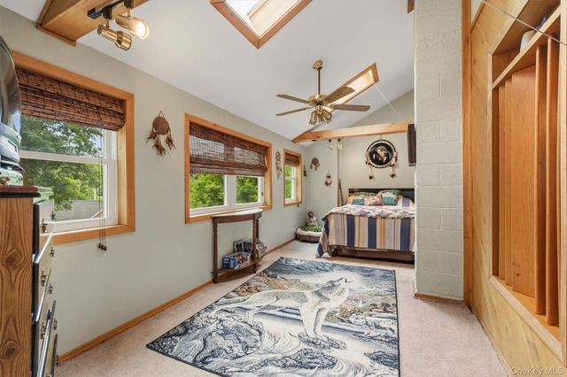 17 Dock, Milton, NY 12547