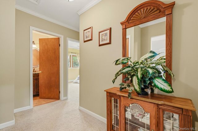 17 Dock, Milton, NY 12547