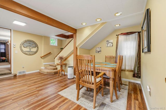 17 Dock, Milton, NY 12547