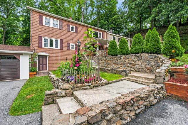 17 Dock, Milton, NY 12547