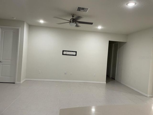 18909 WILLOWMORE CEDAR DRIVE, Lutz, FL 33558