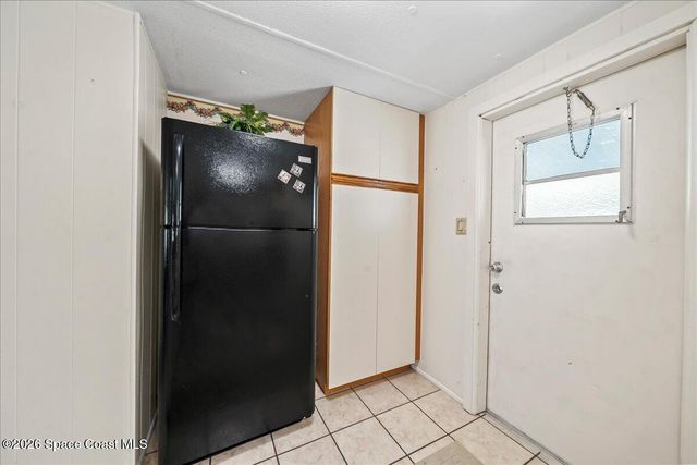 627 Sunrise Court NE, Palm Bay, FL 32907