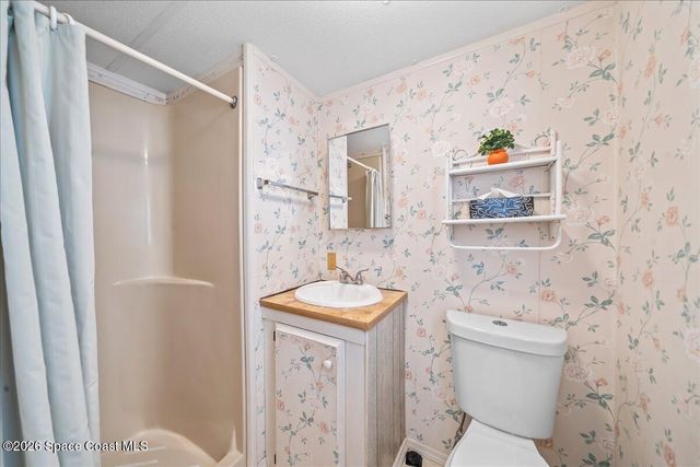 627 Sunrise Court NE, Palm Bay, FL 32907