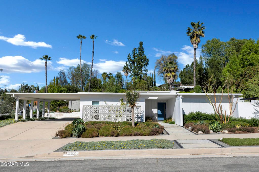 4500 Stark Avenue, Woodland Hills, CA 91364 — photo 2