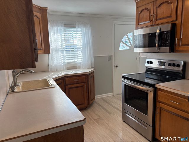 19 Brooklane Road, Southington, CT 06479