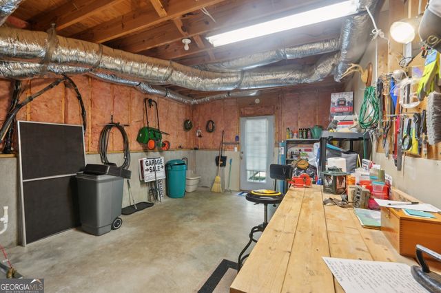 2545 Amberbrook Lane, Grayson, GA 30017
