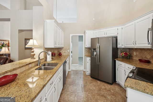 2545 Amberbrook Lane, Grayson, GA 30017