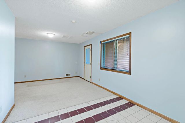 7600 Eileen Street, Eden Prairie, MN 55346