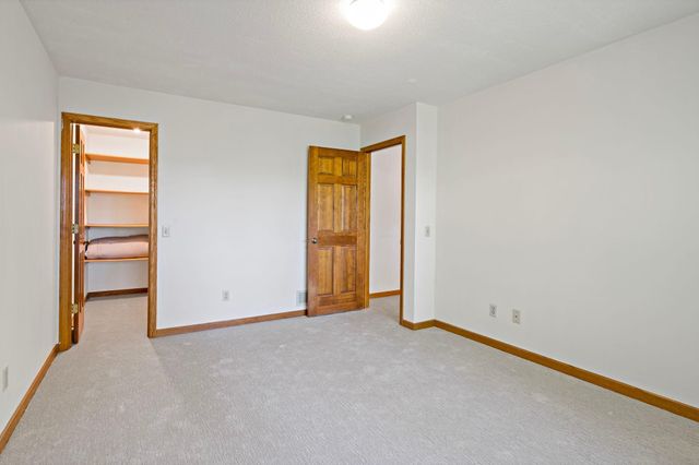 7600 Eileen Street, Eden Prairie, MN 55346