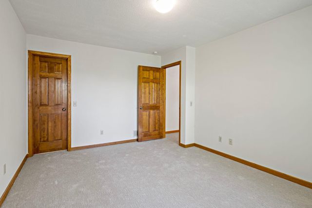 7600 Eileen Street, Eden Prairie, MN 55346