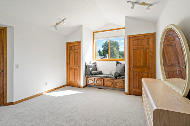 7600 Eileen Street, Eden Prairie, MN 55346