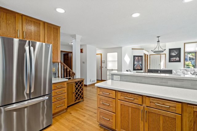 7600 Eileen Street, Eden Prairie, MN 55346