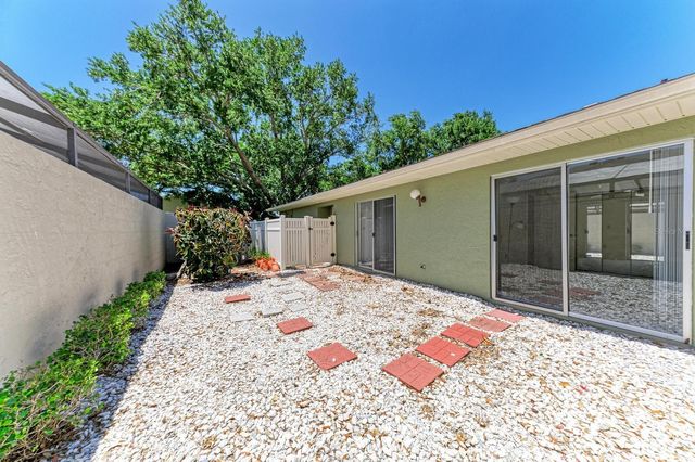 4154 CENTER POINTE CIRCLE 57A, Sarasota, FL 34233