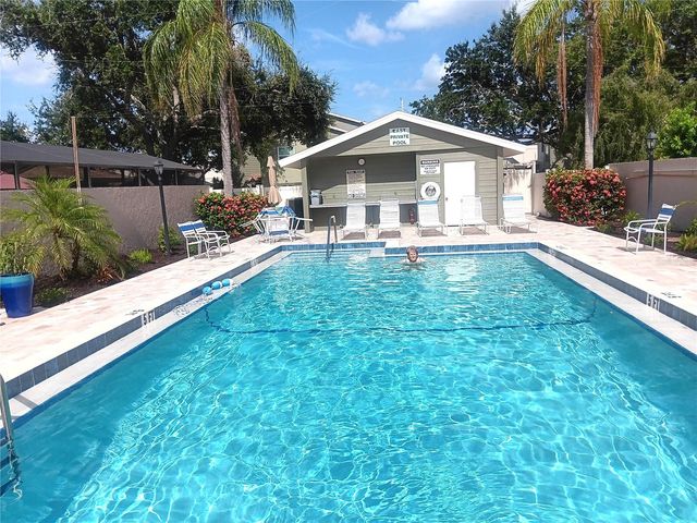 4154 CENTER POINTE CIRCLE 57A, Sarasota, FL 34233