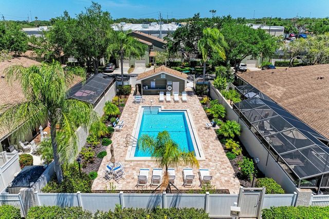 4154 CENTER POINTE CIRCLE 57A, Sarasota, FL 34233
