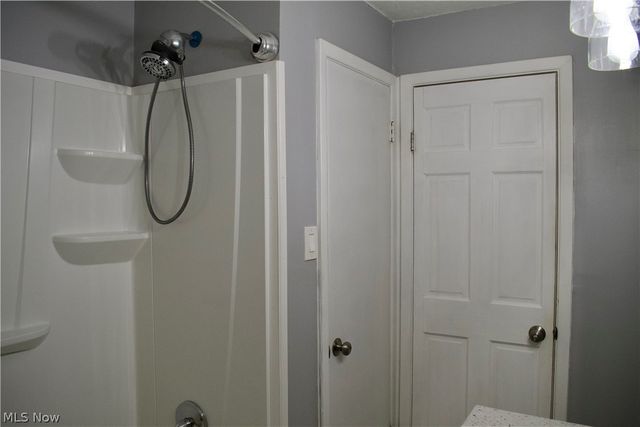 20724 Applegate Road, Maple Heights, OH 44137