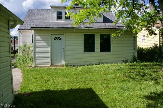 20724 Applegate Road, Maple Heights, OH 44137