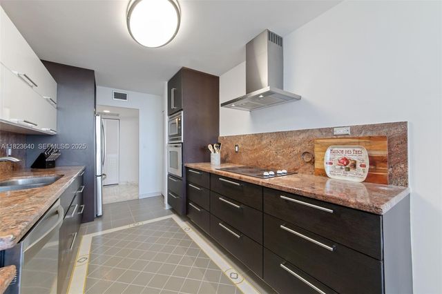 2751 S Ocean Drive 505N, Hollywood, FL 33019